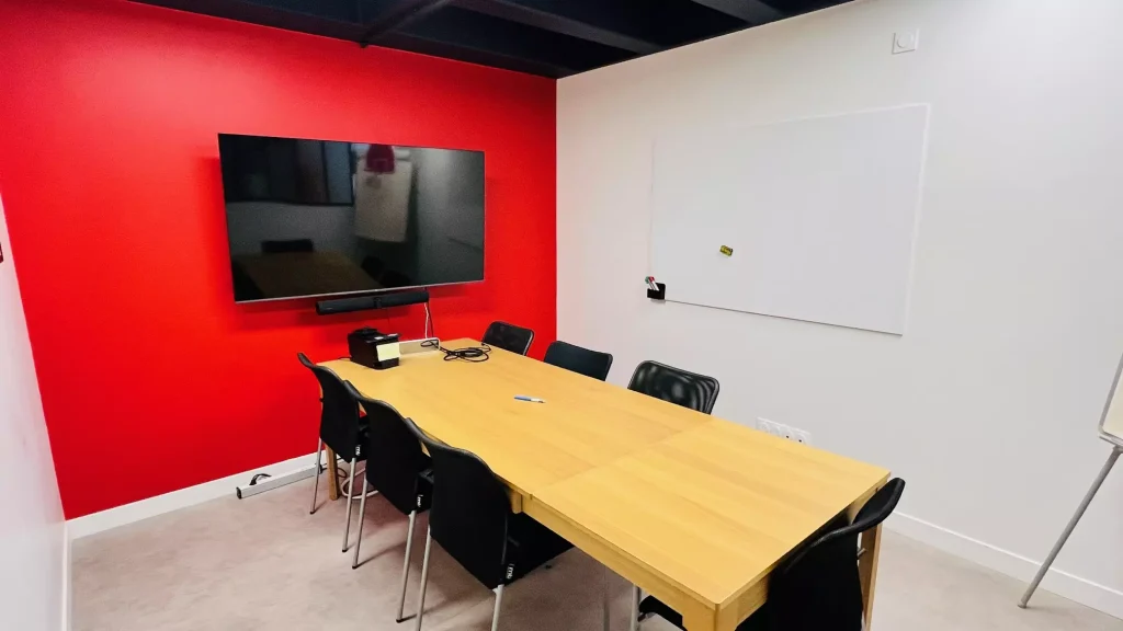 Offices in Montrouge on Rue Barbes - coworking space - 1st floor