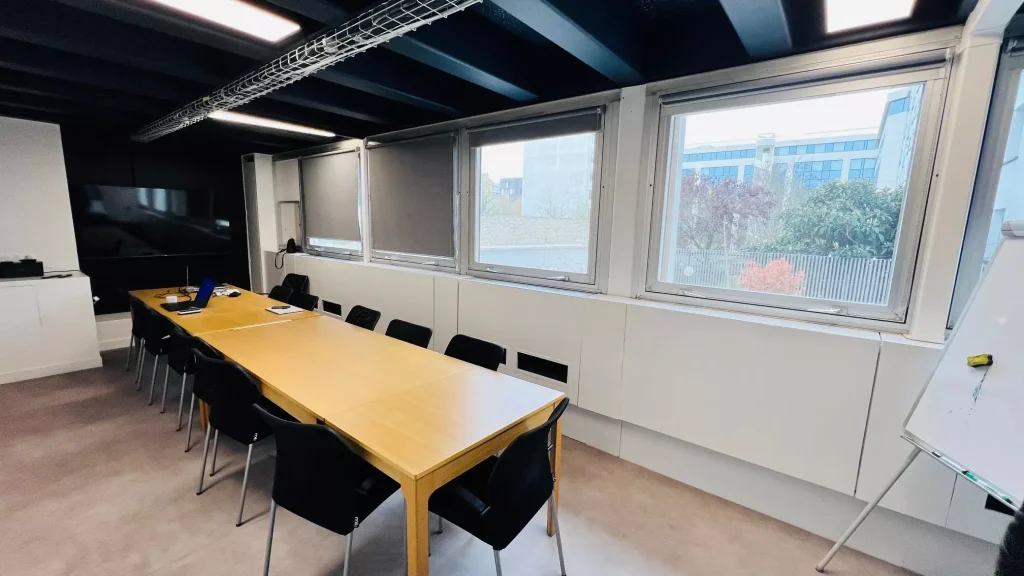 Offices in Montrouge on Rue Barbes - coworking space - 1st floor