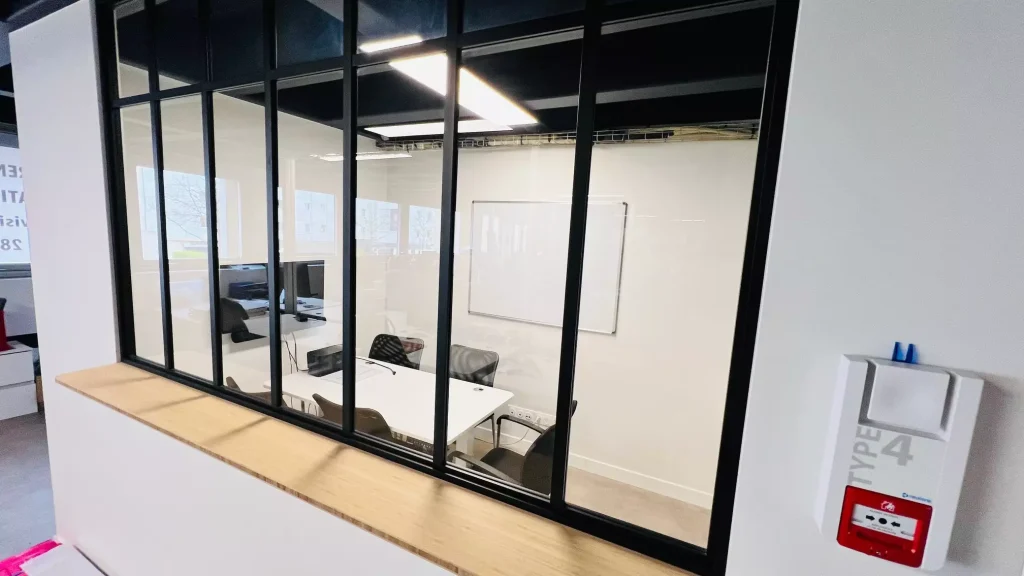 Offices in Montrouge on Rue Barbes - coworking space - 1st floor